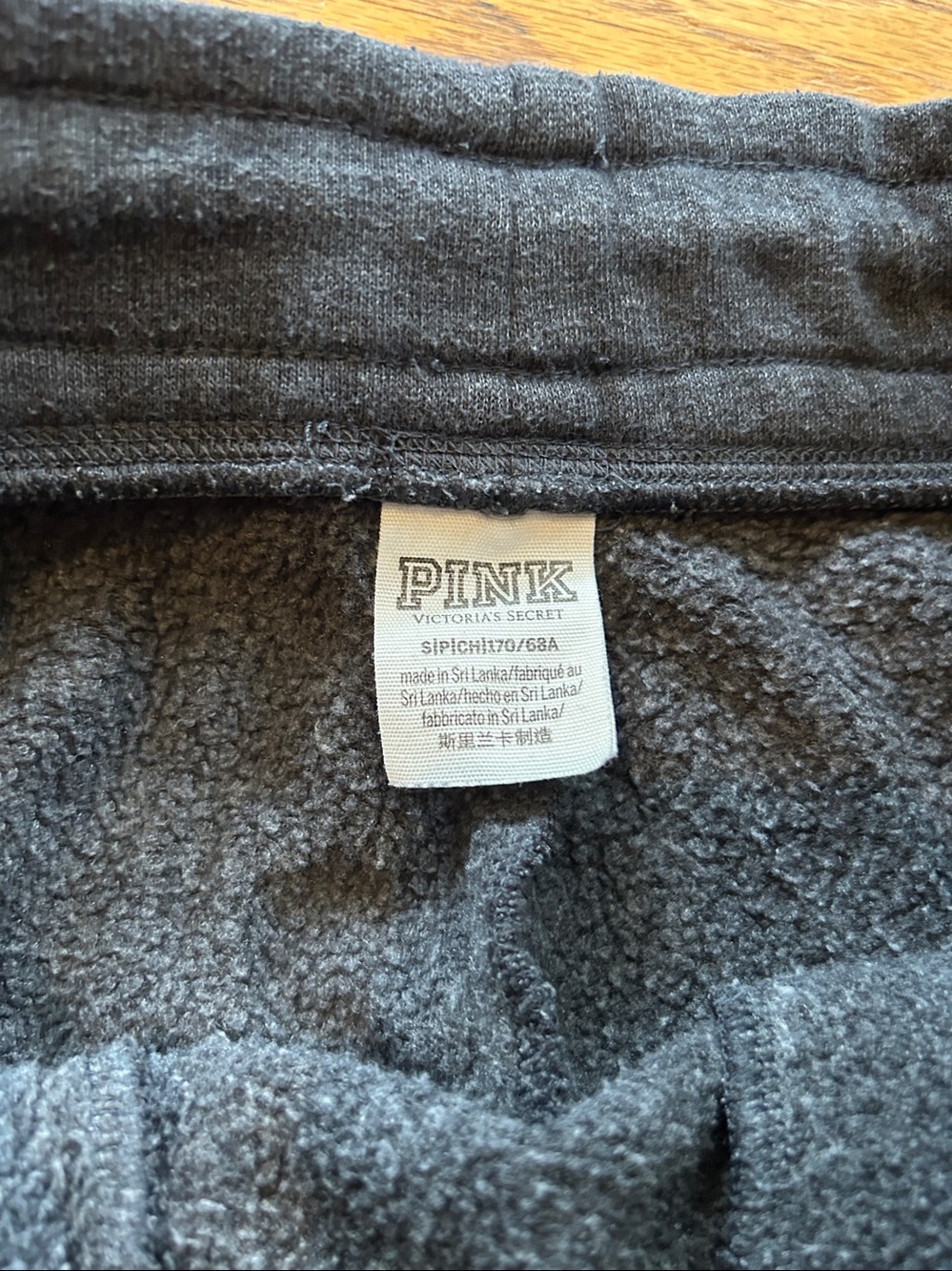 EUC Pink Victoria Secret Fleece Joggers size small - Picture 2 of 3